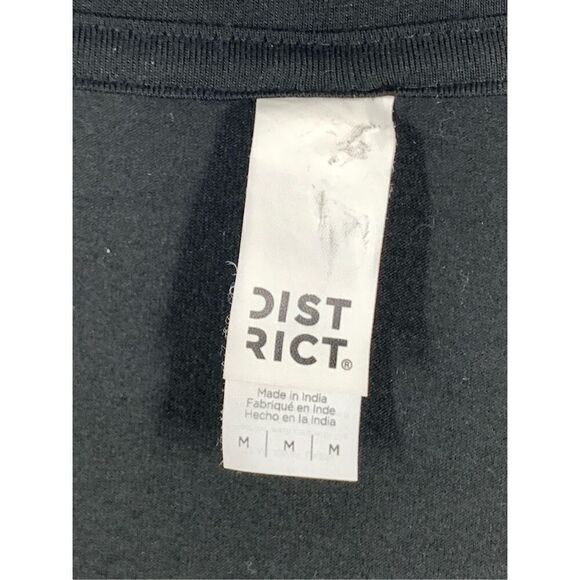 District woMen's V-Neck Pullover Kiss Long Sleeve T-Shirt Gray Size Medium NWOT - Picture 3 of 4